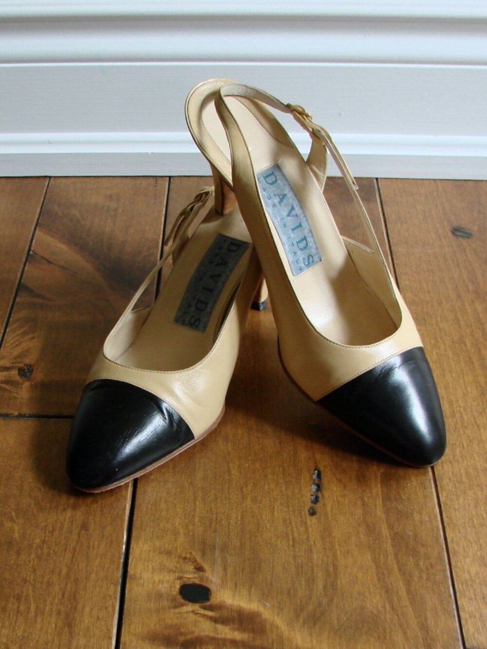 Davids Leather Slingback Pumps Heels Tan Beige Black Two-Tone Italy 36.5  or 6.5
